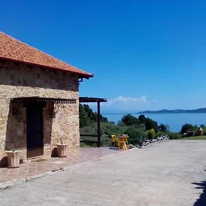 Ferienhaus Stonehouse, Nea Roda